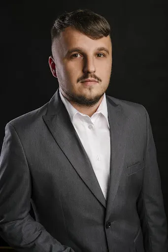 Michał Tęgowski Pośrednik Nieruchomości Biuro Olsztyn warmińsko-mazurskie